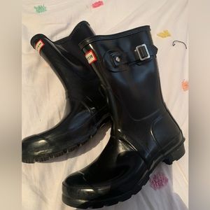 HUNTER rain boots